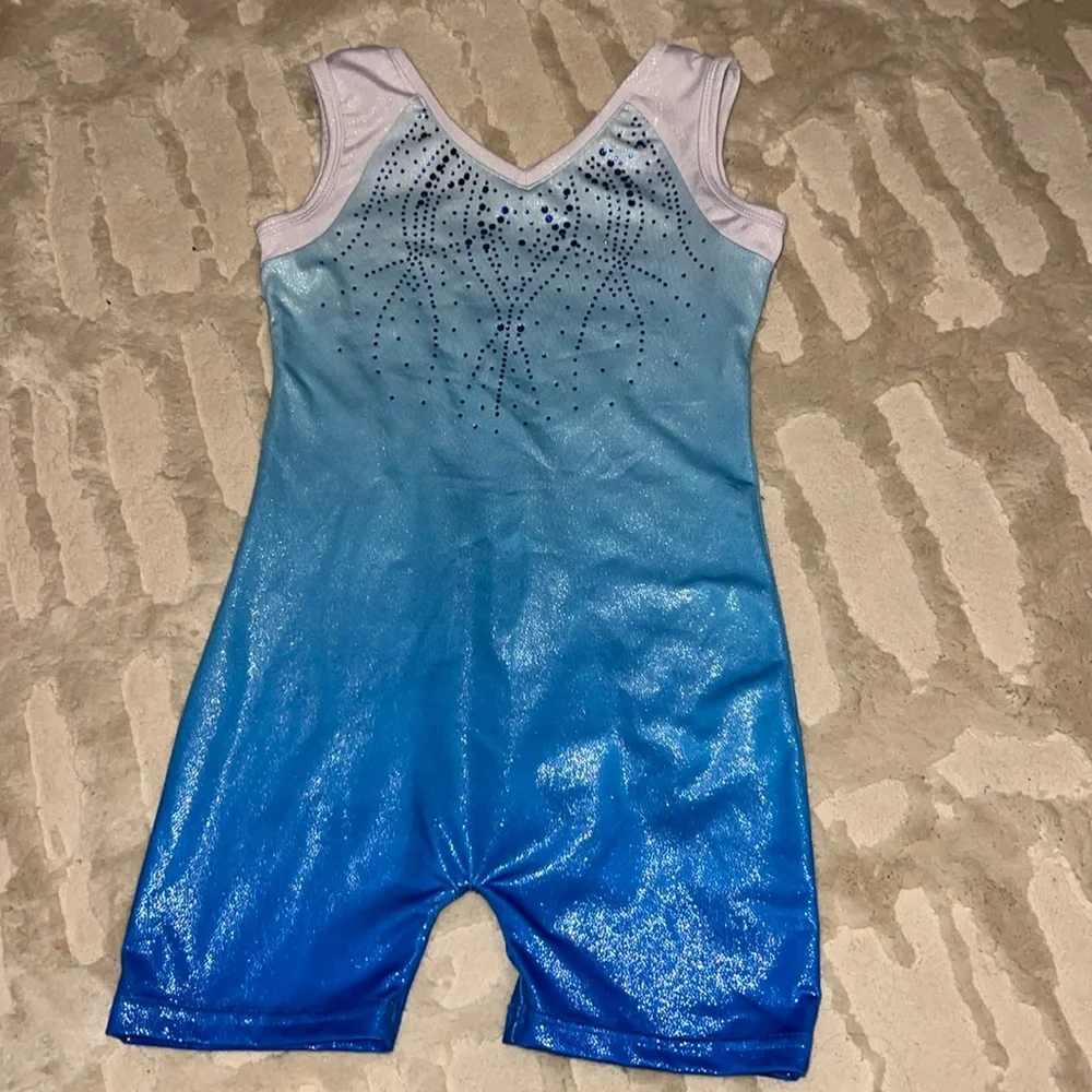 Girls gymnastics singlet blue sparkle size 130 / 8 EUC